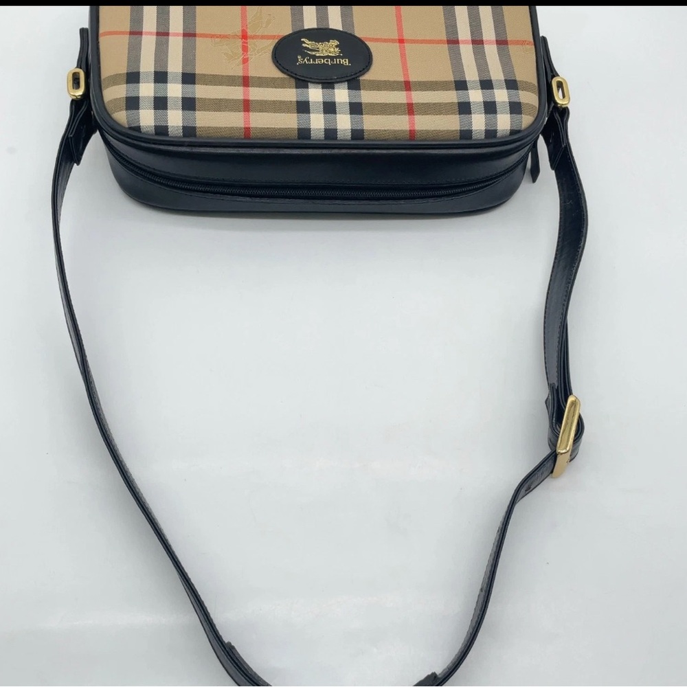 Burberrys Nova Check Canvas Leather Beige x Black Shoulder Bag - Picture 4 of 8